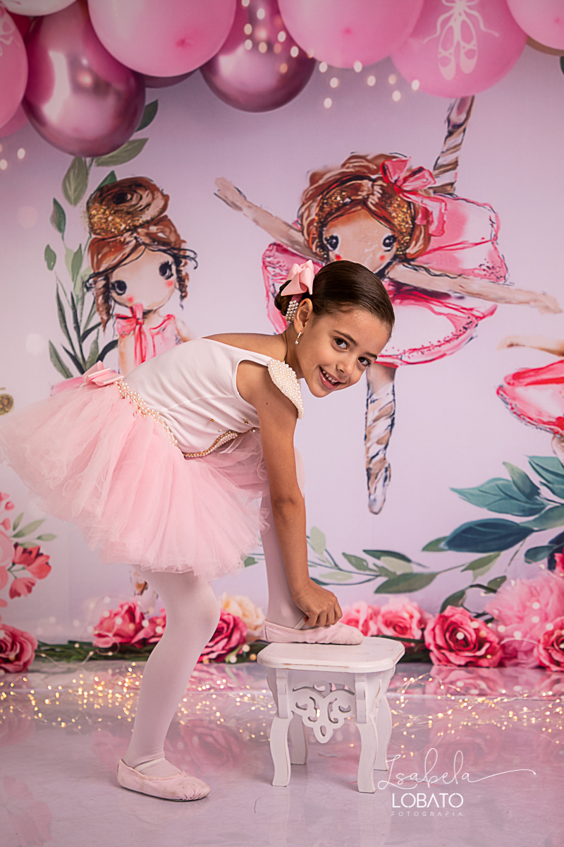 ensaio-fotografico-bailarina-ballet-a-bailarina-estudio-de-ballet-fotografia-de-crianca-fotografo-de-crianca-em-barbacena-fotografo-em-barbacena-isabela-lobato-fotografia-fotografa-de-casamento-sapatilha-de-ballet