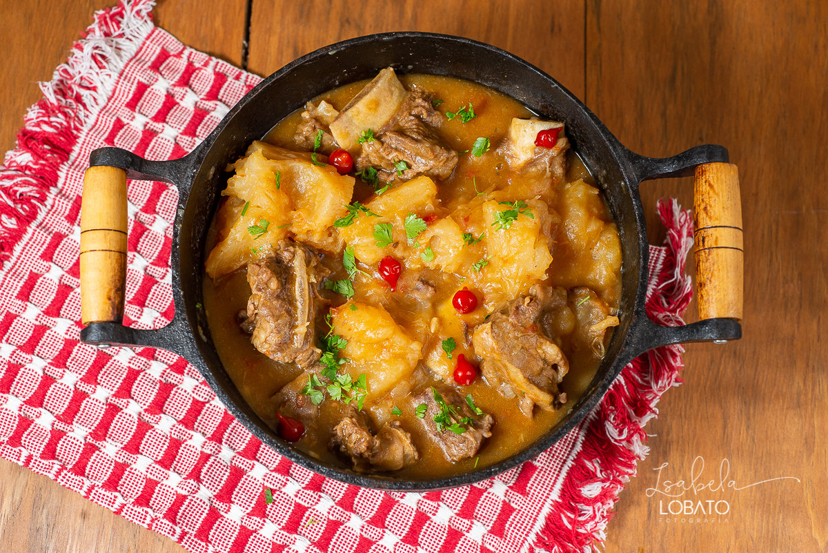 foto-de-comida-fotografia-de-alimentos-fotografo-de-gastronomia-em-minas-gerais-melhores-fotografos-de-minas-gerais-festival-gastronomico-de-tiradentes-mg-food-photagraphy-fotografia-gourmet-isabela-lobato- vaca-tolada-mandioca-pimenta-cheiro-verde