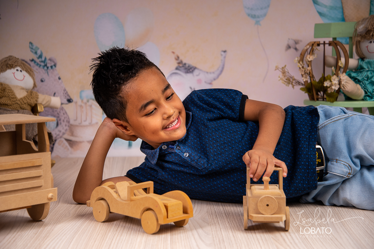 brincadeira-de-crianca-dia-das-criancas-2019-fotografo-de-crianca-barbacena-melhores-fotografos-de-barbacena-e-minas-gerais-estudio-fotografico-barbacena-brinquedo-educativo-brincadeira-de-menino-fotografo-de-gestante-barbacena-isabela-lobato-fotografia