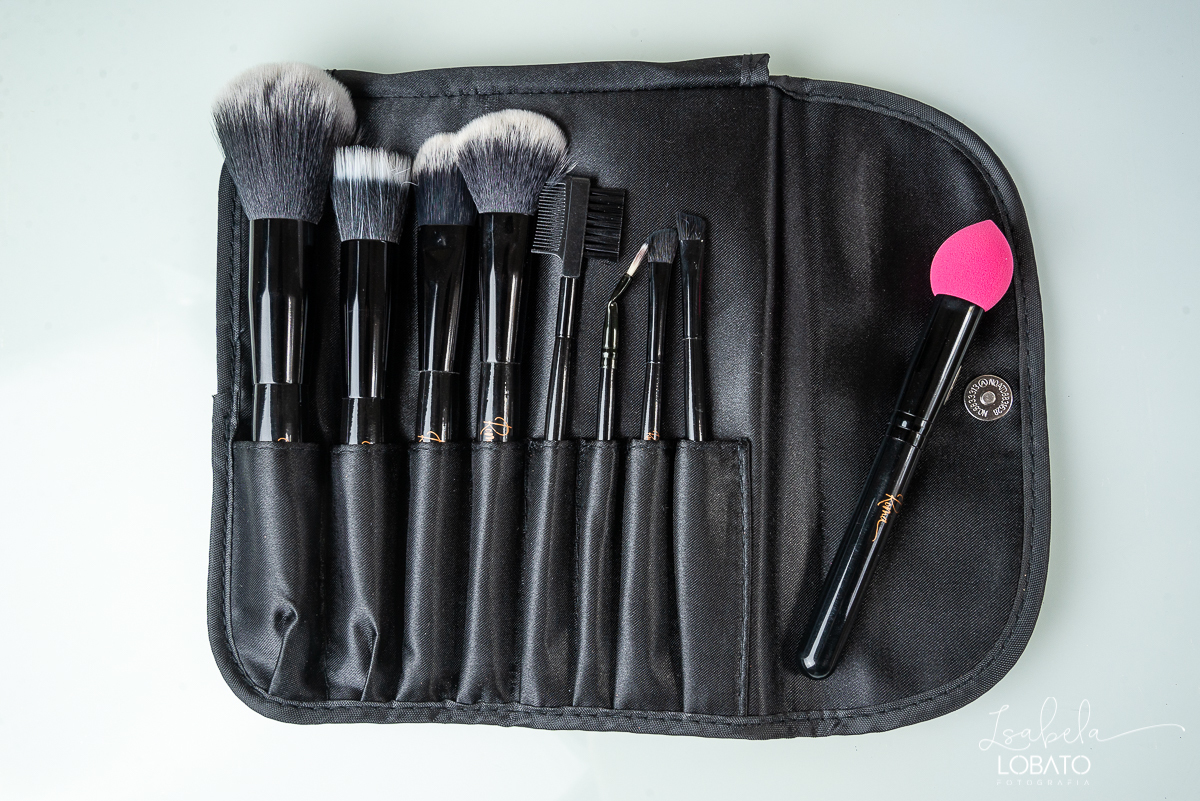 roma-makeup-roma-natural-pincel-de-maquiagem-pigmentos-sombra-de-olho-estojo-de-pincel-beleza-bem-estar-fotografia-still-melhores-fotografos-de-minas-gerais-estudio-fotografico-barbacena-minas-gerais-melhor-fotografo-de-barbacena-isabela-lobato-fotografia