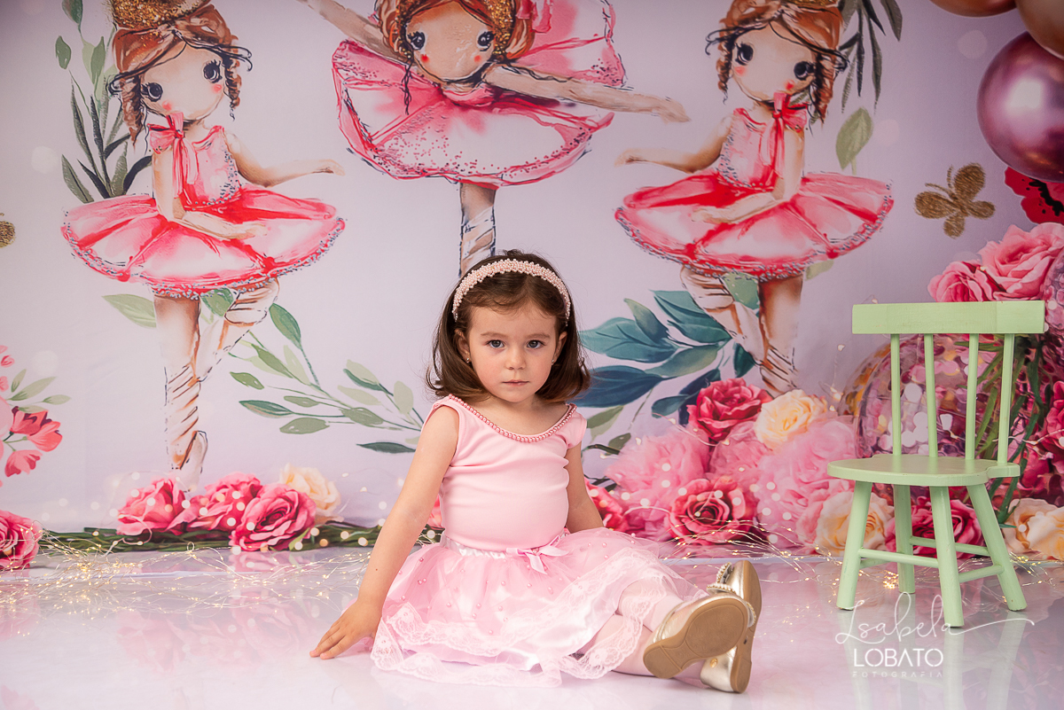a-bailarina-cecilia-meireles-ensaio-fotografico-de-ballet-fotos-de-bailarina-a-pequena-bailarina-estudio-fotografico-em-barbacena-melhor-fotografa-de-crianca-em-barbacena-isabela-lobato-fotografa-de-crianca