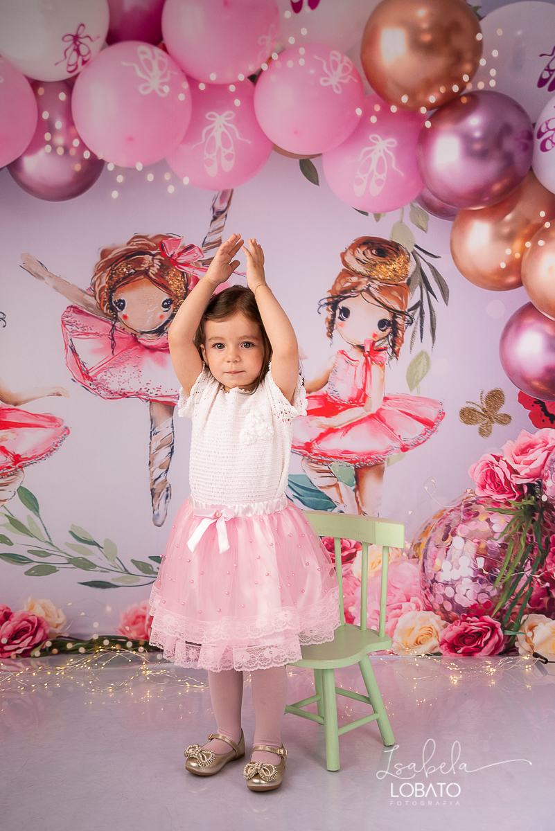 a-bailarina-cecilia-meireles-ensaio-fotografico-de-ballet-fotos-de-bailarina-a-pequena-bailarina-estudio-fotografico-em-barbacena-melhor-fotografa-de-crianca-em-barbacena-isabela-lobato-fotografa-de-crianca