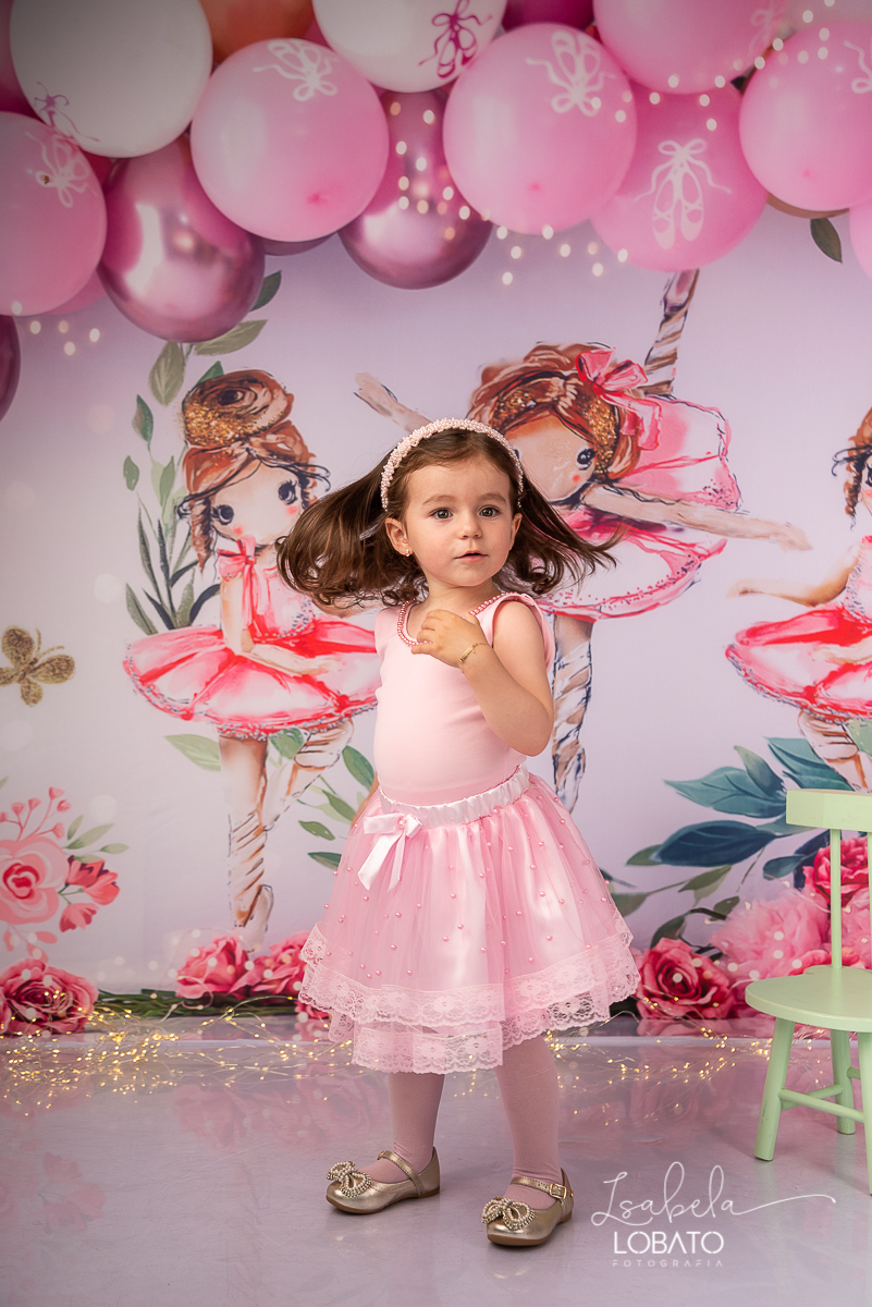 a-bailarina-cecilia-meireles-ensaio-fotografico-de-ballet-fotos-de-bailarina-a-pequena-bailarina-estudio-fotografico-em-barbacena-melhor-fotografa-de-crianca-em-barbacena-isabela-lobato-fotografa-de-crianca