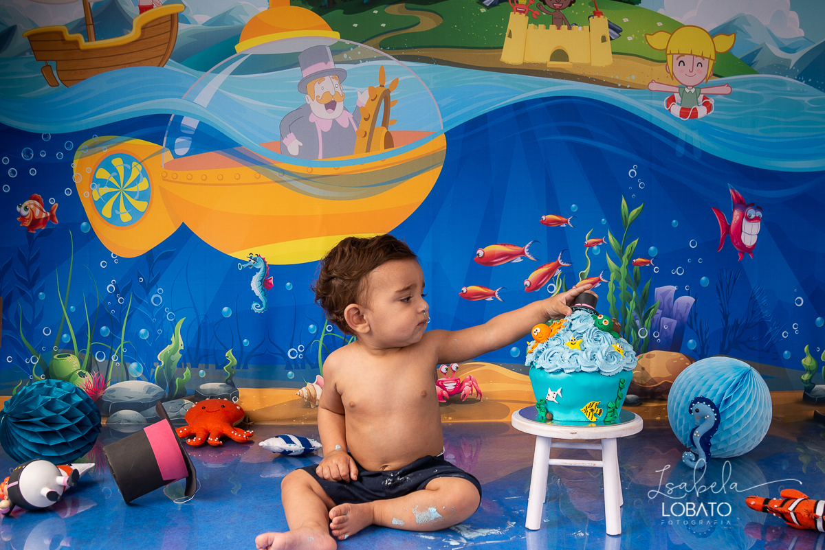 hora-do-bolo-smash-the-cake-aniversario-de-1-ano-tema-de-festa-mundo-bita-fotografia-de-smash-the-cake-mundo-bita-fundo-do-mar-estudio-fotografico-em-barbacena-isabela-lobato-fotografia-infantil-melhor-fotografo-em-barbacena-isabela-lobato