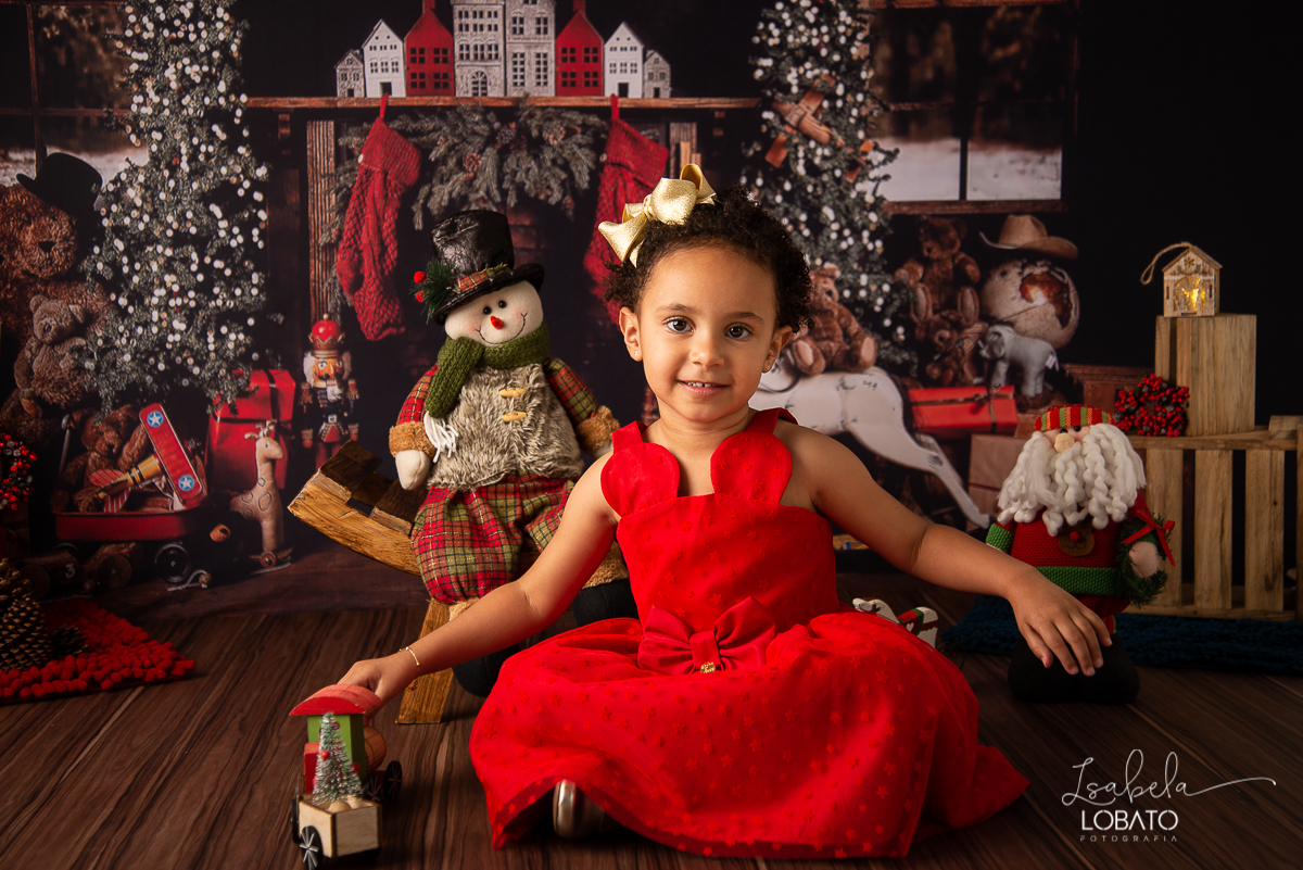 natal-2019-o-natal-vem-vindo-papai-noel-presente-de-natal-camera-fotografica-boneco-de-neve-fotografia-de-natal-ensaio-fotografico-de-natal-2019-vestido-de-natal-fotografos-em-barbacena-isabela-lobato-fotografia-fotografa-especializada-em-criancas-mg