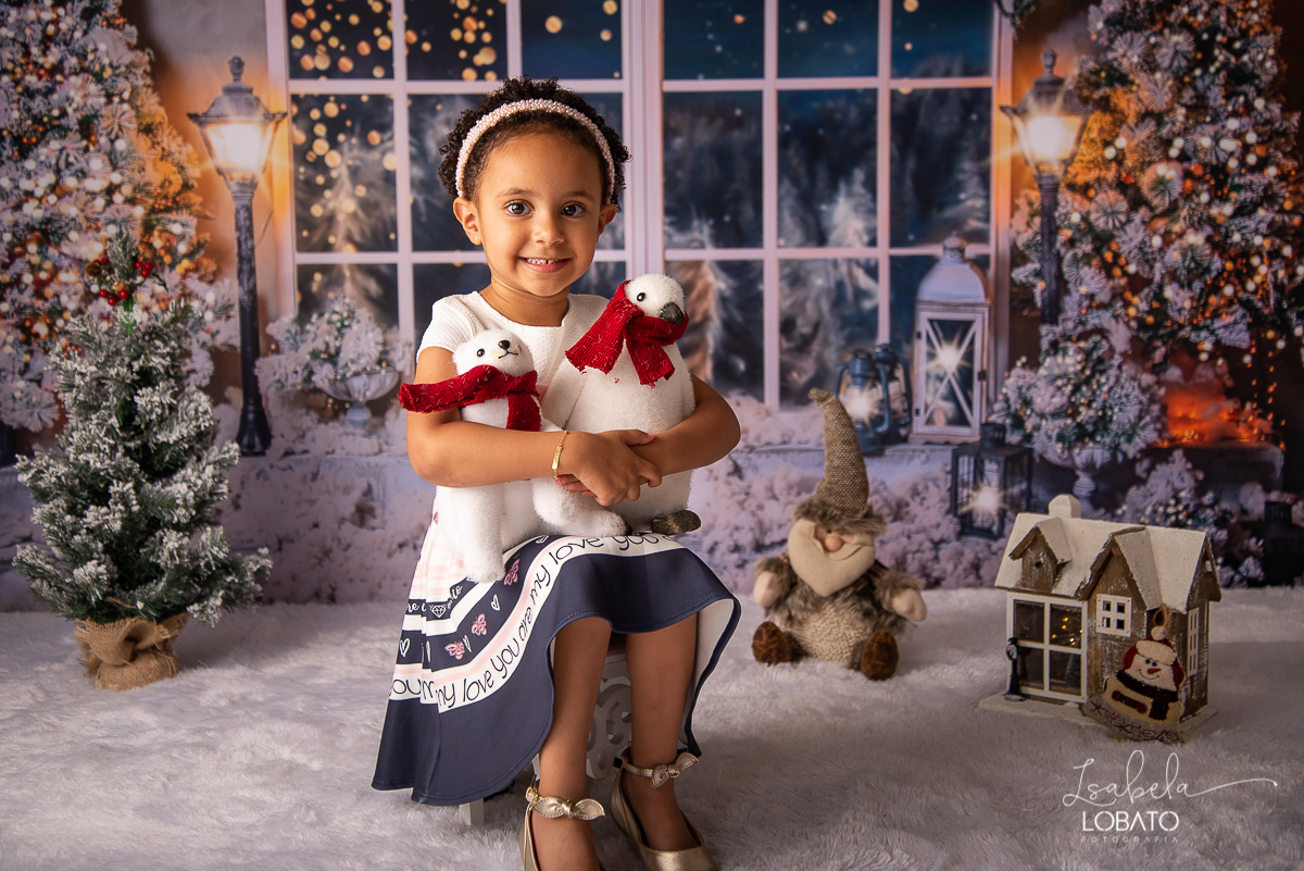 natal-2019-o-natal-vem-vindo-papai-noel-presente-de-natal-camera-fotografica-boneco-de-neve-fotografia-de-natal-ensaio-fotografico-de-natal-2019-vestido-de-natal-fotografos-em-barbacena-isabela-lobato-fotografia-fotografa-especializada-em-criancas-mg