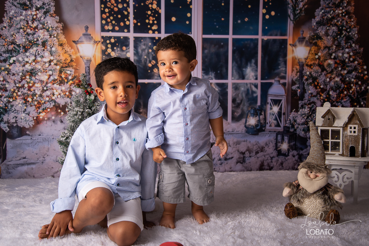 natal-2019-papai-noel-presente-de-natal-o-natal-vem-vindo-ceia-de-natal-neve-fotografia-de-natal-ensaio-fotografico-de-natal-fotografo-de-crianca-barbacena-mg-isabela-lobato-fotografia-melhores-fotografos-de-minas-gerais-estudio-fotografico-cenario-natal