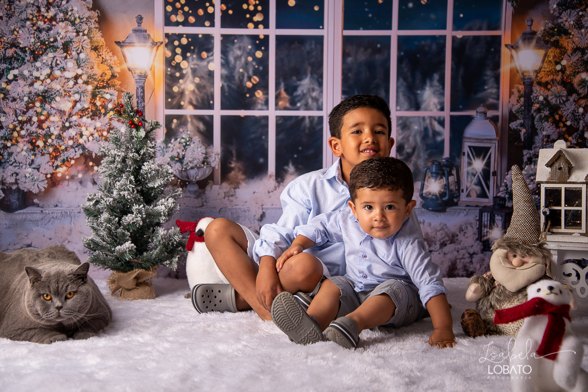 natal-2019-papai-noel-presente-de-natal-o-natal-vem-vindo-ceia-de-natal-neve-fotografia-de-natal-ensaio-fotografico-de-natal-fotografo-de-crianca-barbacena-mg-isabela-lobato-fotografia-melhores-fotografos-de-minas-gerais-estudio-fotografico-cenario-natal