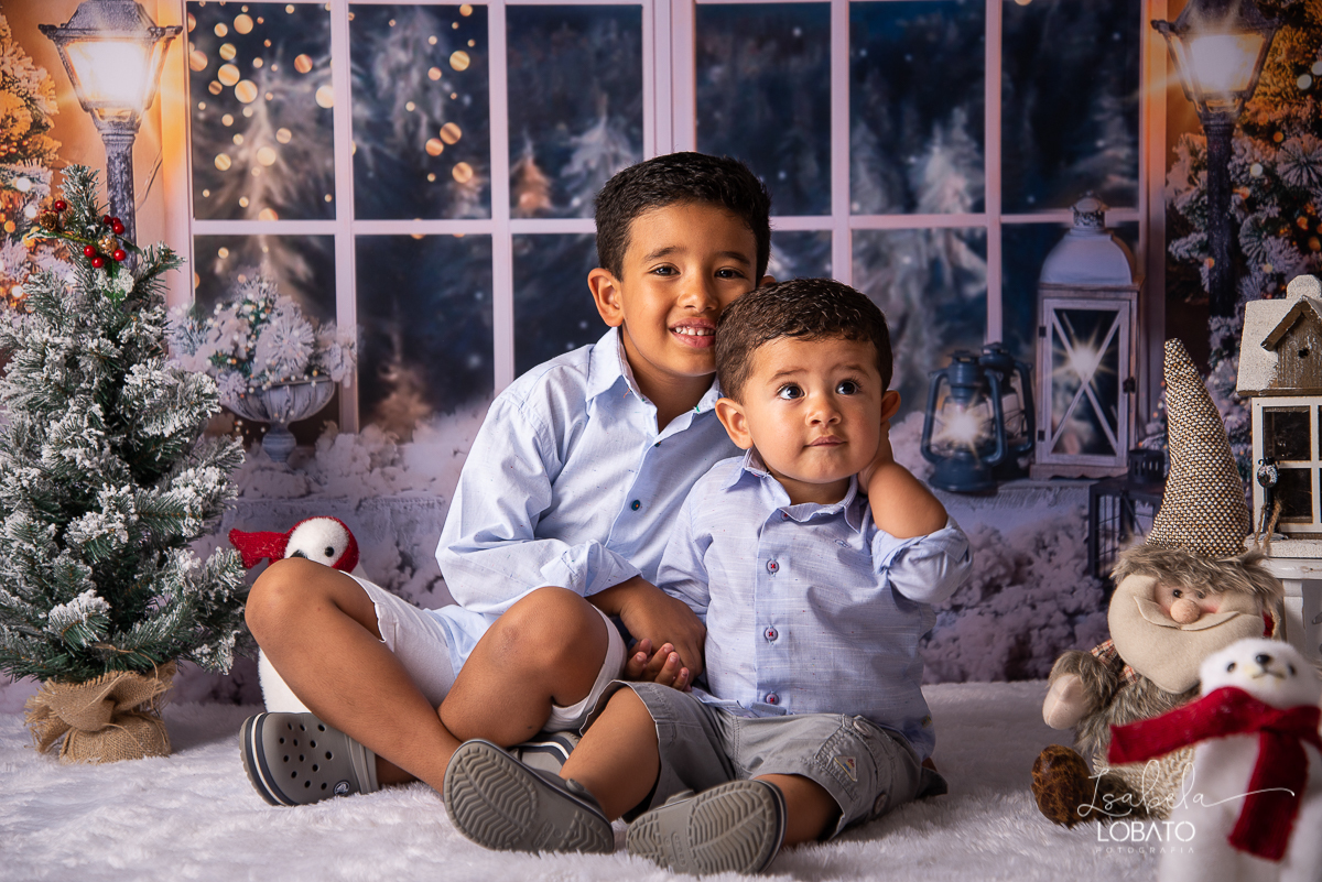 natal-2019-papai-noel-presente-de-natal-o-natal-vem-vindo-ceia-de-natal-neve-fotografia-de-natal-ensaio-fotografico-de-natal-fotografo-de-crianca-barbacena-mg-isabela-lobato-fotografia-melhores-fotografos-de-minas-gerais-estudio-fotografico-cenario-natal