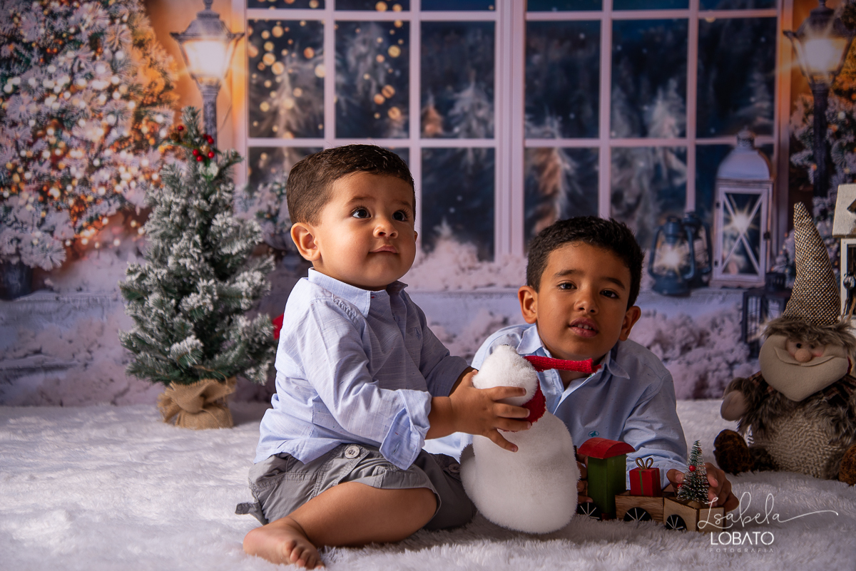 natal-2019-papai-noel-presente-de-natal-o-natal-vem-vindo-ceia-de-natal-neve-fotografia-de-natal-ensaio-fotografico-de-natal-fotografo-de-crianca-barbacena-mg-isabela-lobato-fotografia-melhores-fotografos-de-minas-gerais-estudio-fotografico-cenario-natal