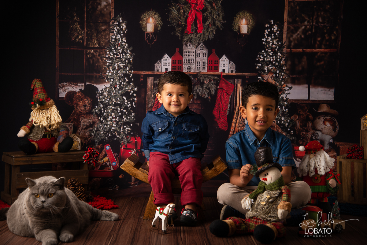 natal-2019-papai-noel-presente-de-natal-o-natal-vem-vindo-ceia-de-natal-neve-fotografia-de-natal-ensaio-fotografico-de-natal-fotografo-de-crianca-barbacena-mg-isabela-lobato-fotografia-melhores-fotografos-de-minas-gerais-estudio-fotografico-cenario-natal