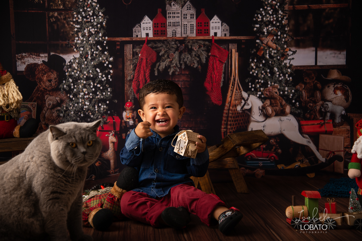 natal-2019-papai-noel-presente-de-natal-o-natal-vem-vindo-ceia-de-natal-neve-fotografia-de-natal-ensaio-fotografico-de-natal-fotografo-de-crianca-barbacena-mg-isabela-lobato-fotografia-melhores-fotografos-de-minas-gerais-estudio-fotografico-cenario-natal