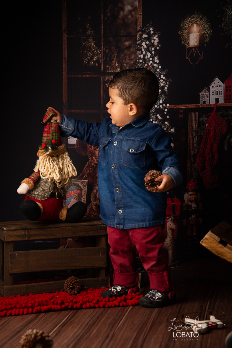 natal-2019-papai-noel-presente-de-natal-o-natal-vem-vindo-ceia-de-natal-neve-fotografia-de-natal-ensaio-fotografico-de-natal-fotografo-de-crianca-barbacena-mg-isabela-lobato-fotografia-melhores-fotografos-de-minas-gerais-estudio-fotografico-cenario-natal