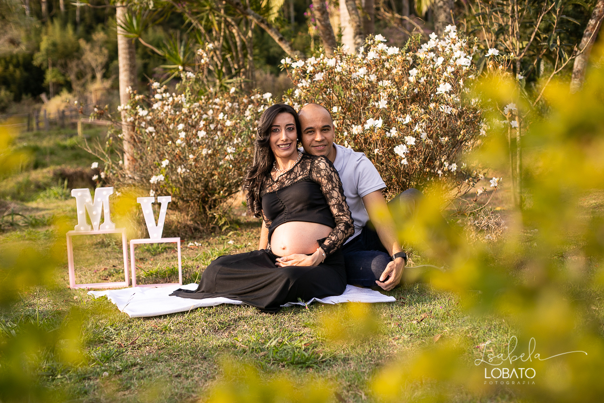 ensaio-fotografico-gestante-fotografia-de-gravida-foto-de-gestante-book-de-gravida-doce-espera-fotografa-especializada-em-gestante-melhor-fotografo-de-barbacena-isabela-lobato-fotografia-estudio-de-fotos-em-barbacena-fotografa-de-casamentos-em-barbacena