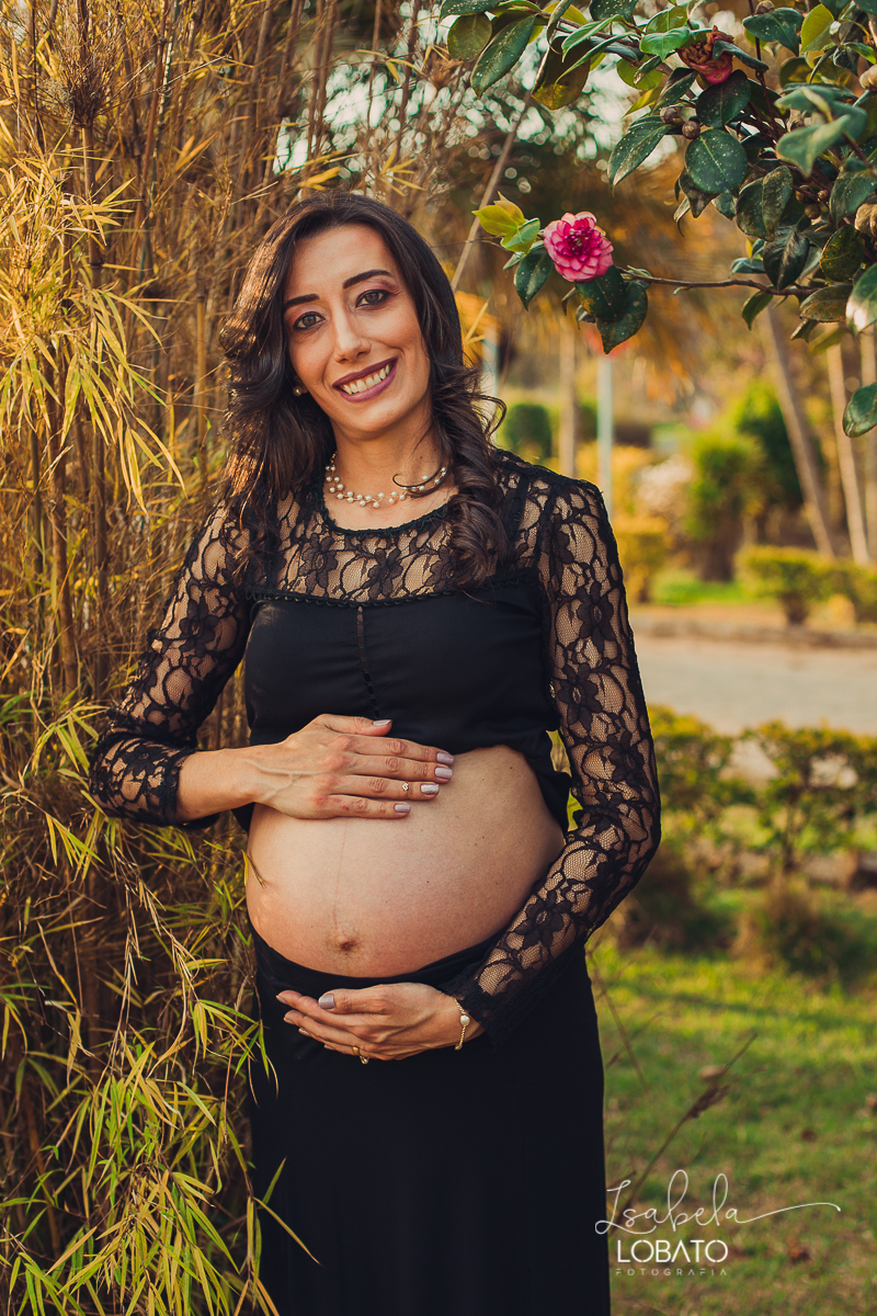 ensaio-fotografico-gestante-fotografia-de-gravida-foto-de-gestante-book-de-gravida-doce-espera-fotografa-especializada-em-gestante-melhor-fotografo-de-barbacena-isabela-lobato-fotografia-estudio-de-fotos-em-barbacena-fotografa-de-casamentos-em-barbacena