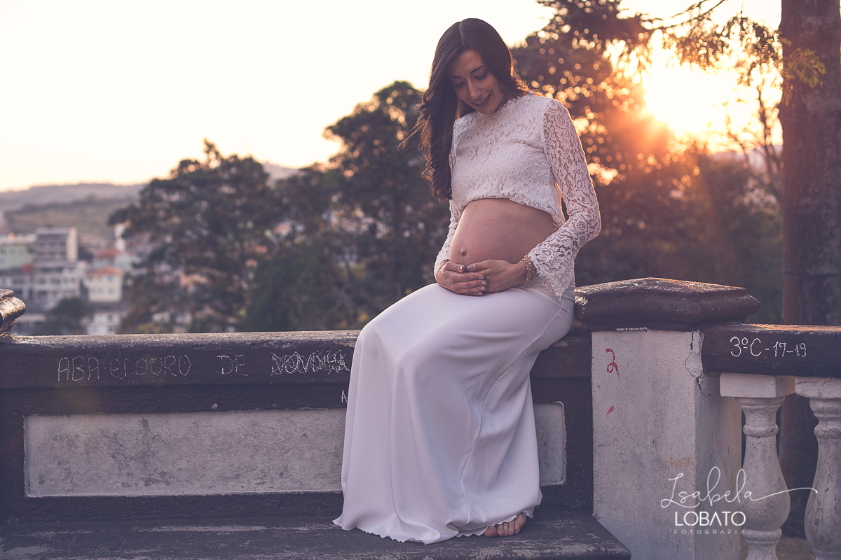 ensaio-fotografico-gestante-fotografia-de-gravida-foto-de-gestante-book-de-gravida-doce-espera-fotografa-especializada-em-gestante-melhor-fotografo-de-barbacena-isabela-lobato-fotografia-estudio-de-fotos-em-barbacena-fotografa-de-casamentos-em-barbacena