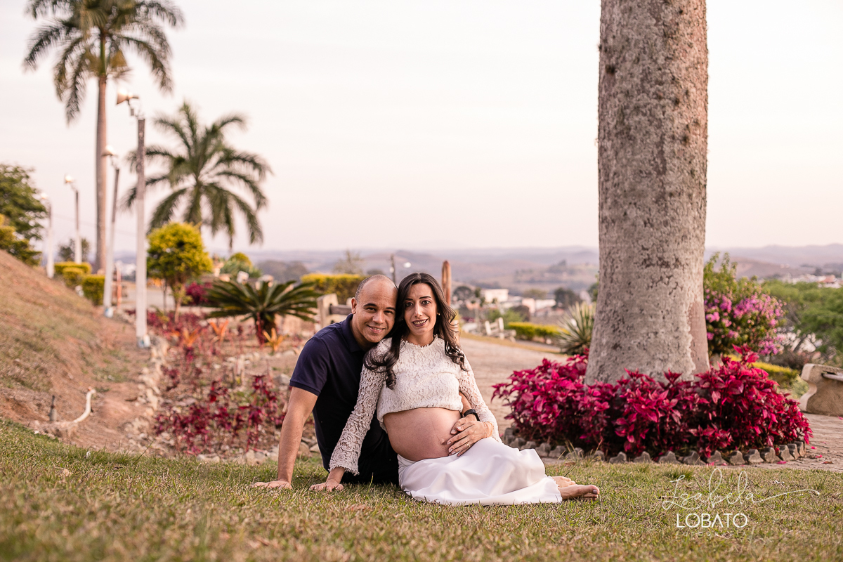 ensaio-fotografico-gestante-fotografia-de-gravida-foto-de-gestante-book-de-gravida-doce-espera-fotografa-especializada-em-gestante-melhor-fotografo-de-barbacena-isabela-lobato-fotografia-estudio-de-fotos-em-barbacena-fotografa-de-casamentos-em-barbacena