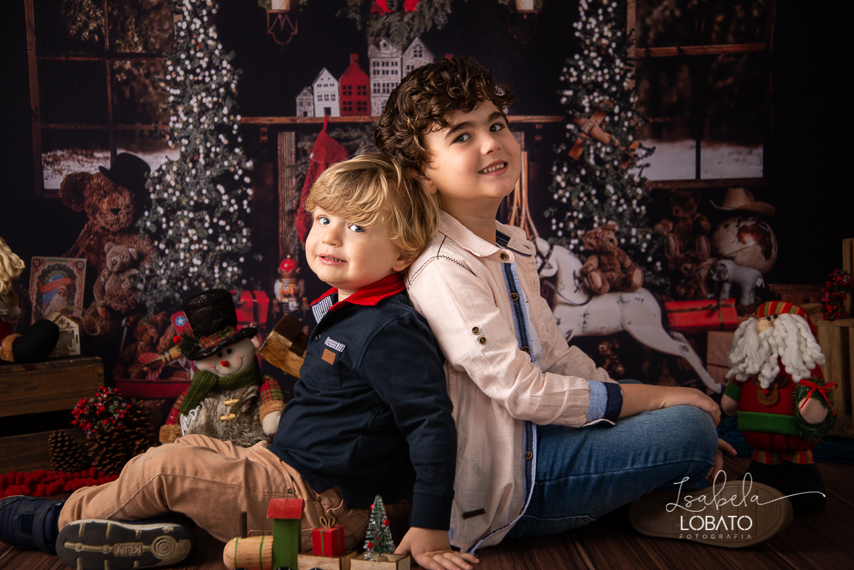 natal-2019-papai-noel-presente-de-natal-o-natal-vem-vindo-ceia-de-natal-neve-fotografia-de-natal-ensaio-fotografico-de-natal-fotografo-de-crianca-barbacena-mg-isabela-lobato-fotografia-melhores-fotografos-de-minas-gerais-estudio-fotografico-cenario-natal