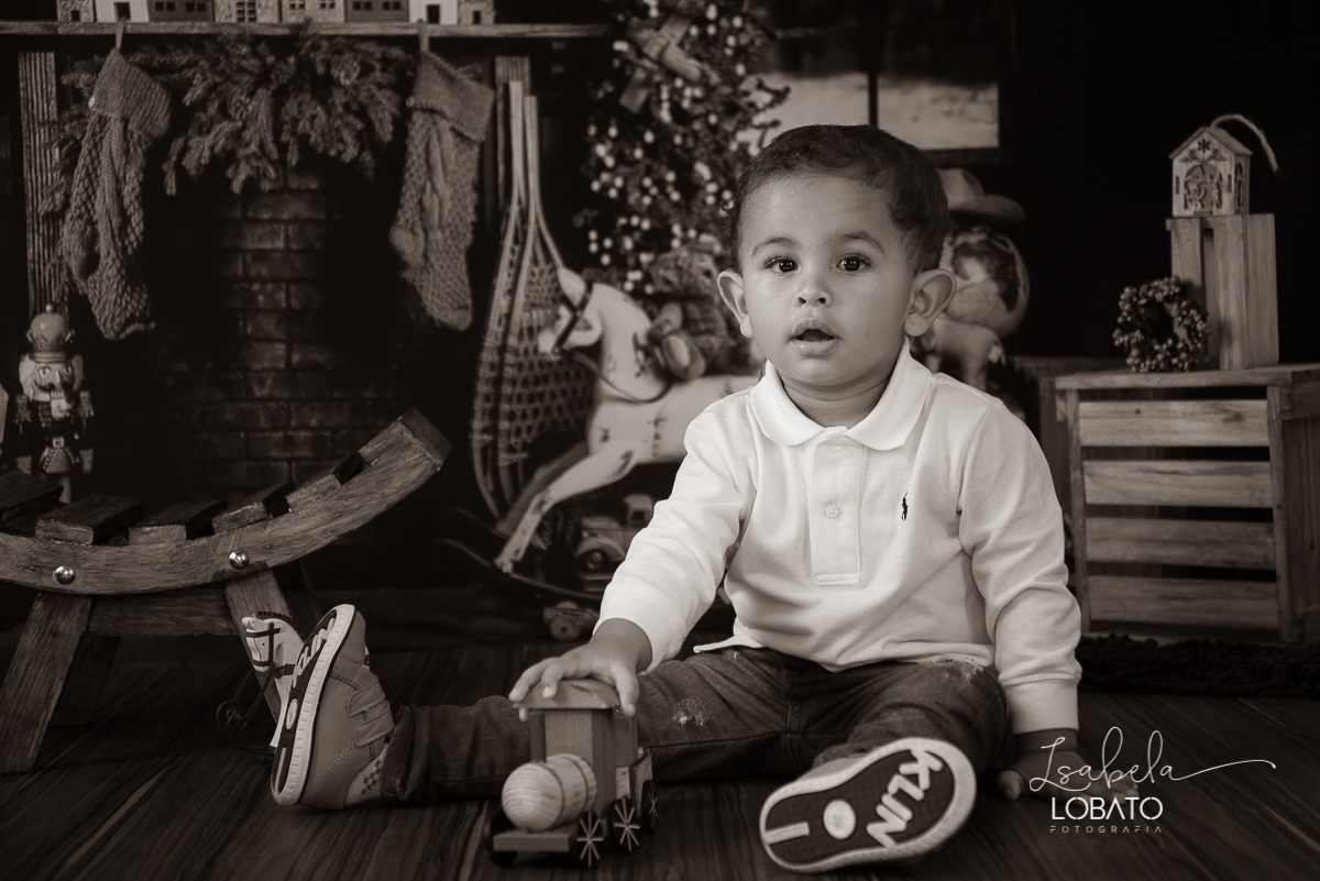 natal-2019-papai-noel-presente-de-natal-o-natal-vem-vindo-ceia-de-natal-neve-fotografia-de-natal-ensaio-fotografico-de-natal-fotografo-de-crianca-barbacena-mg-isabela-lobato-fotografia-melhores-fotografos-de-minas-gerais-estudio-fotografico-cenario-natal