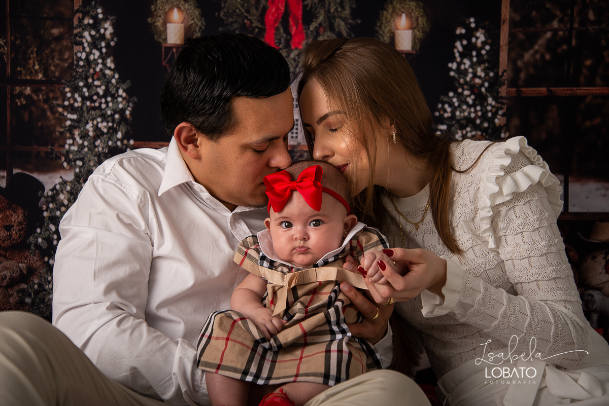 natal-2019-papai-noel-presente-de-natal-o-natal-vem-vindo-ceia-de-natal-neve-fotografia-de-natal-ensaio-fotografico-de-natal-fotografo-de-crianca-barbacena-mg-isabela-lobato-fotografia-melhores-fotografos-de-minas-gerais-estudio-fotografico-cenario-natal