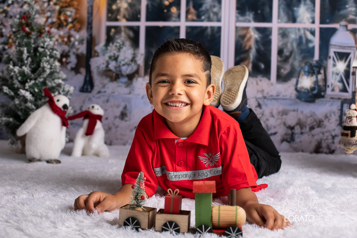 natal-2019-papai-noel-presente-de-natal-o-natal-vem-vindo-ceia-de-natal-neve-fotografia-de-natal-ensaio-fotografico-de-natal-fotografo-de-crianca-barbacena-mg-isabela-lobato-fotografia-melhores-fotografos-de-minas-gerais-estudio-fotografico-cenario-natal