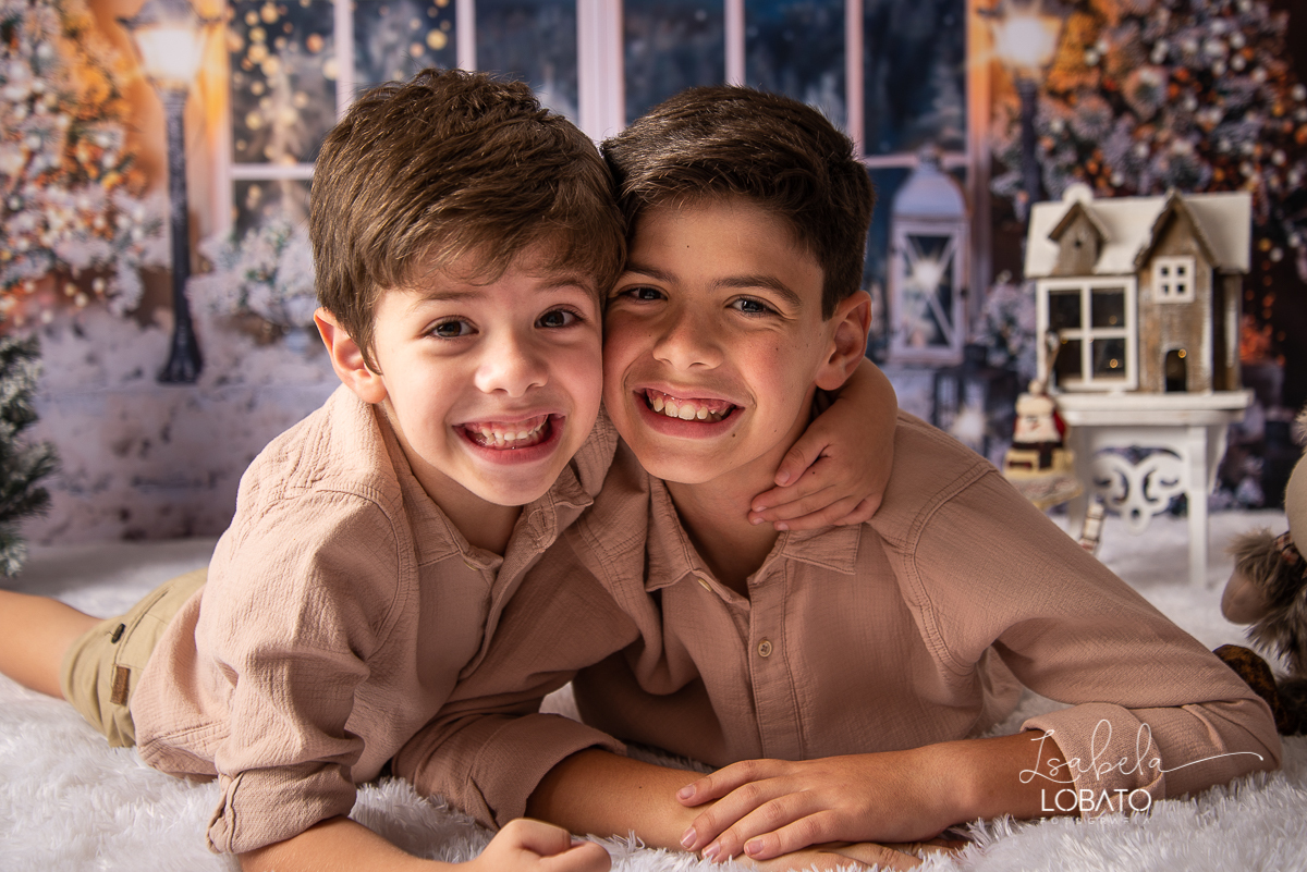 natal-2019-papai-noel-presente-de-natal-o-natal-vem-vindo-ceia-de-natal-neve-fotografia-de-natal-ensaio-fotografico-de-natal-fotografo-de-crianca-barbacena-mg-isabela-lobato-fotografia-melhores-fotografos-de-minas-gerais-estudio-fotografico-cenario-natal