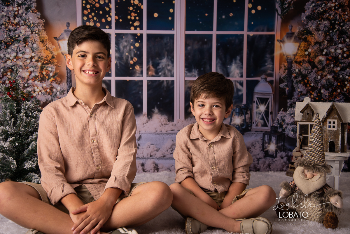 natal-2019-papai-noel-presente-de-natal-o-natal-vem-vindo-ceia-de-natal-neve-fotografia-de-natal-ensaio-fotografico-de-natal-fotografo-de-crianca-barbacena-mg-isabela-lobato-fotografia-melhores-fotografos-de-minas-gerais-estudio-fotografico-cenario-natal