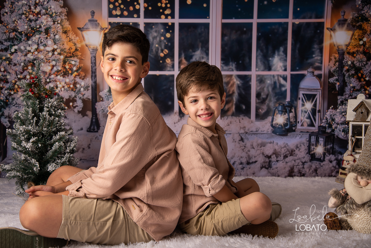 natal-2019-papai-noel-presente-de-natal-o-natal-vem-vindo-ceia-de-natal-neve-fotografia-de-natal-ensaio-fotografico-de-natal-fotografo-de-crianca-barbacena-mg-isabela-lobato-fotografia-melhores-fotografos-de-minas-gerais-estudio-fotografico-cenario-natal