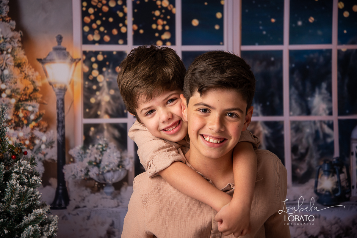natal-2019-papai-noel-presente-de-natal-o-natal-vem-vindo-ceia-de-natal-neve-fotografia-de-natal-ensaio-fotografico-de-natal-fotografo-de-crianca-barbacena-mg-isabela-lobato-fotografia-melhores-fotografos-de-minas-gerais-estudio-fotografico-cenario-natal