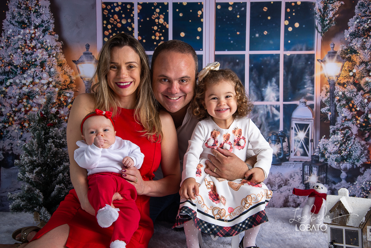 natal-2019-papai-noel-presente-de-natal-o-natal-vem-vindo-ceia-de-natal-neve-fotografia-de-natal-ensaio-fotografico-de-natal-fotografo-de-crianca-barbacena-mg-isabela-lobato-fotografia-melhores-fotografos-de-minas-gerais-estudio-fotografico-cenario-natal