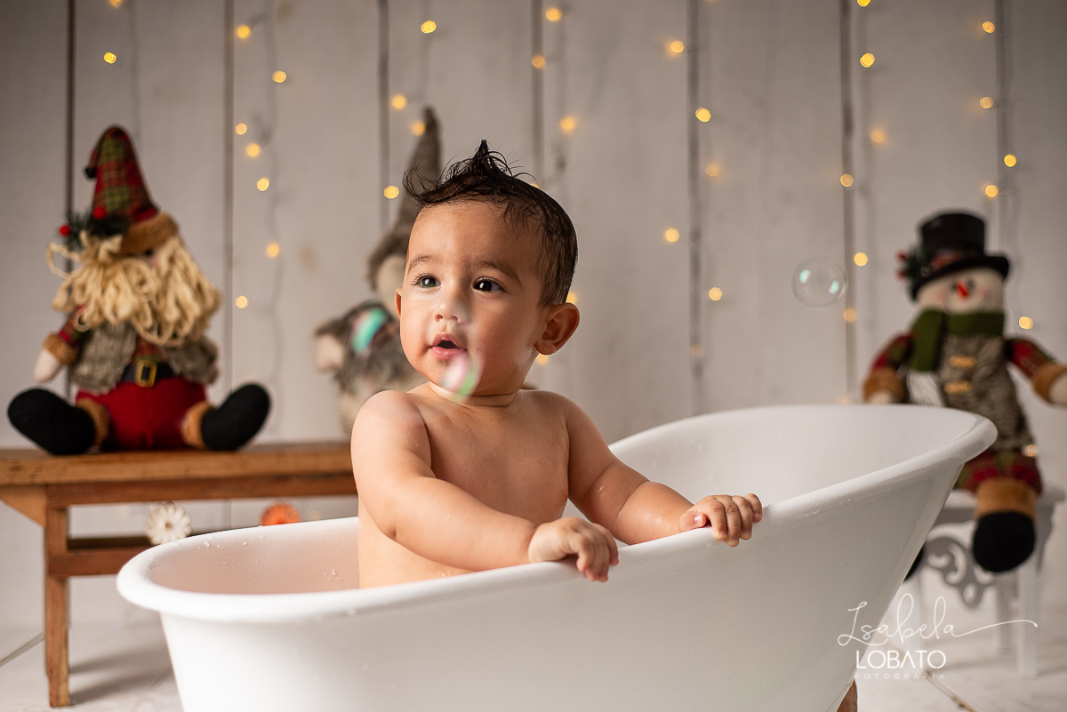natal-2019-dezembro-2019-a-hora-do-banho-edicao-especial-de-natal-banho-de-bebe-brincadeira-de-crianca-ensaio-fotografico-de-natal-em-barbacena-minas-gerais-melhor-fotografo-infantil-isabela-lobato-fotografia-estudio-fotografico-em-barbacena-fotografa