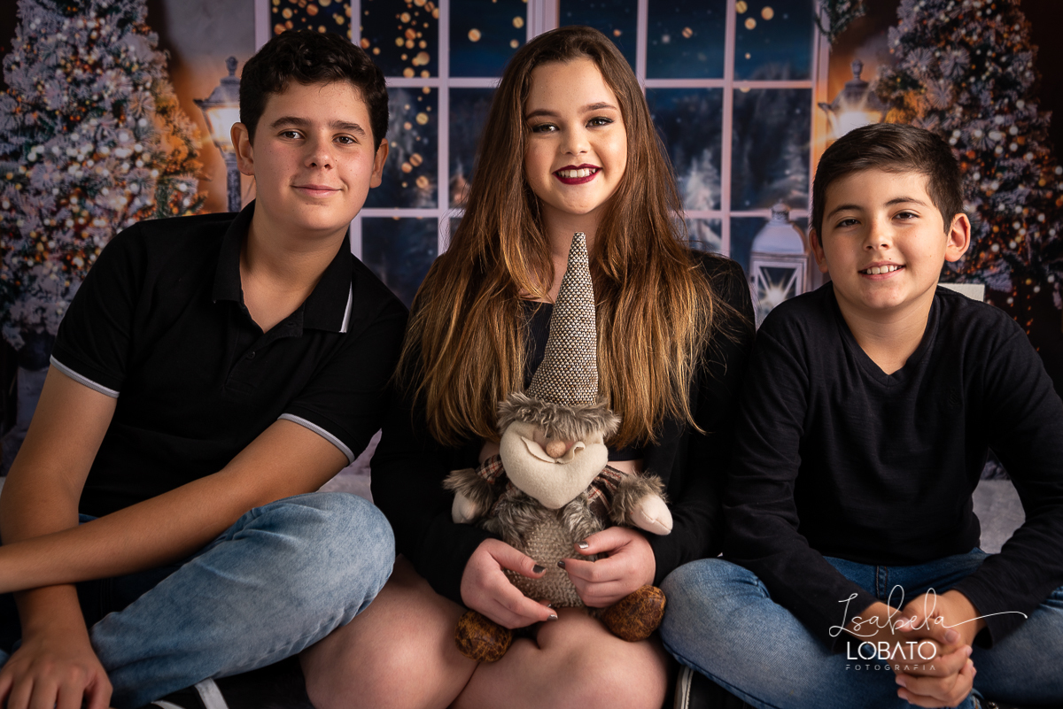 natal-2019-papai-noel-presente-de-natal-o-natal-vem-vindo-ceia-de-natal-neve-fotografia-de-natal-ensaio-fotografico-de-natal-fotografo-de-crianca-barbacena-mg-isabela-lobato-fotografia-melhores-fotografos-de-minas-gerais-estudio-fotografico-cenario-natal