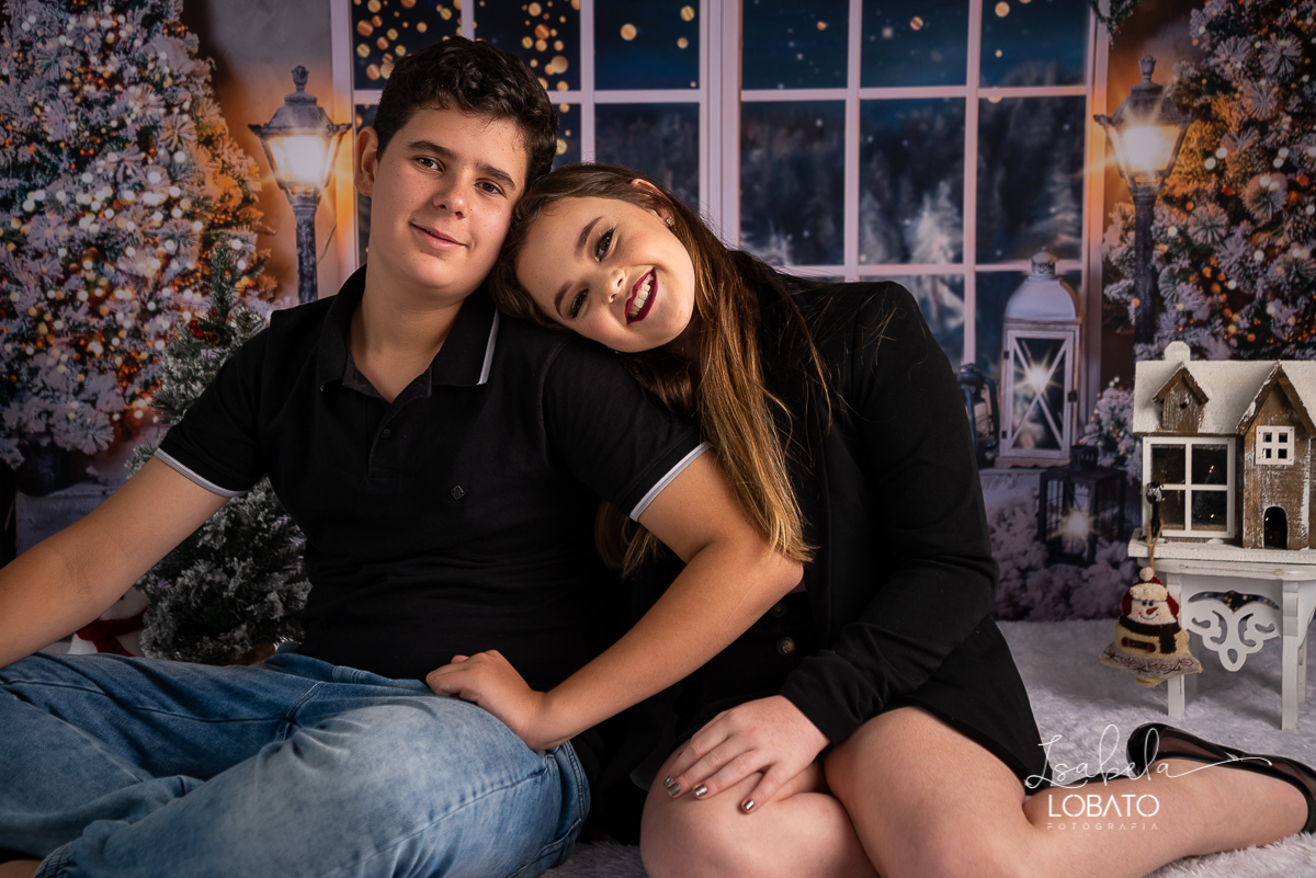 natal-2019-papai-noel-presente-de-natal-o-natal-vem-vindo-ceia-de-natal-neve-fotografia-de-natal-ensaio-fotografico-de-natal-fotografo-de-crianca-barbacena-mg-isabela-lobato-fotografia-melhores-fotografos-de-minas-gerais-estudio-fotografico-cenario-natal