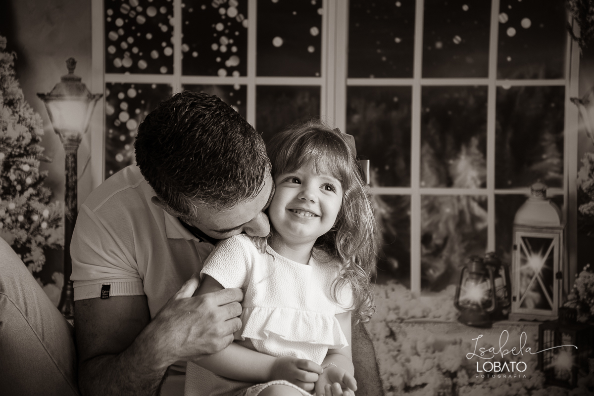 natal-2019-papai-noel-presente-de-natal-o-natal-vem-vindo-ceia-de-natal-neve-fotografia-de-natal-ensaio-fotografico-de-natal-fotografo-de-crianca-barbacena-mg-isabela-lobato-fotografia-melhores-fotografos-de-minas-gerais-estudio-fotografico-cenario-natal