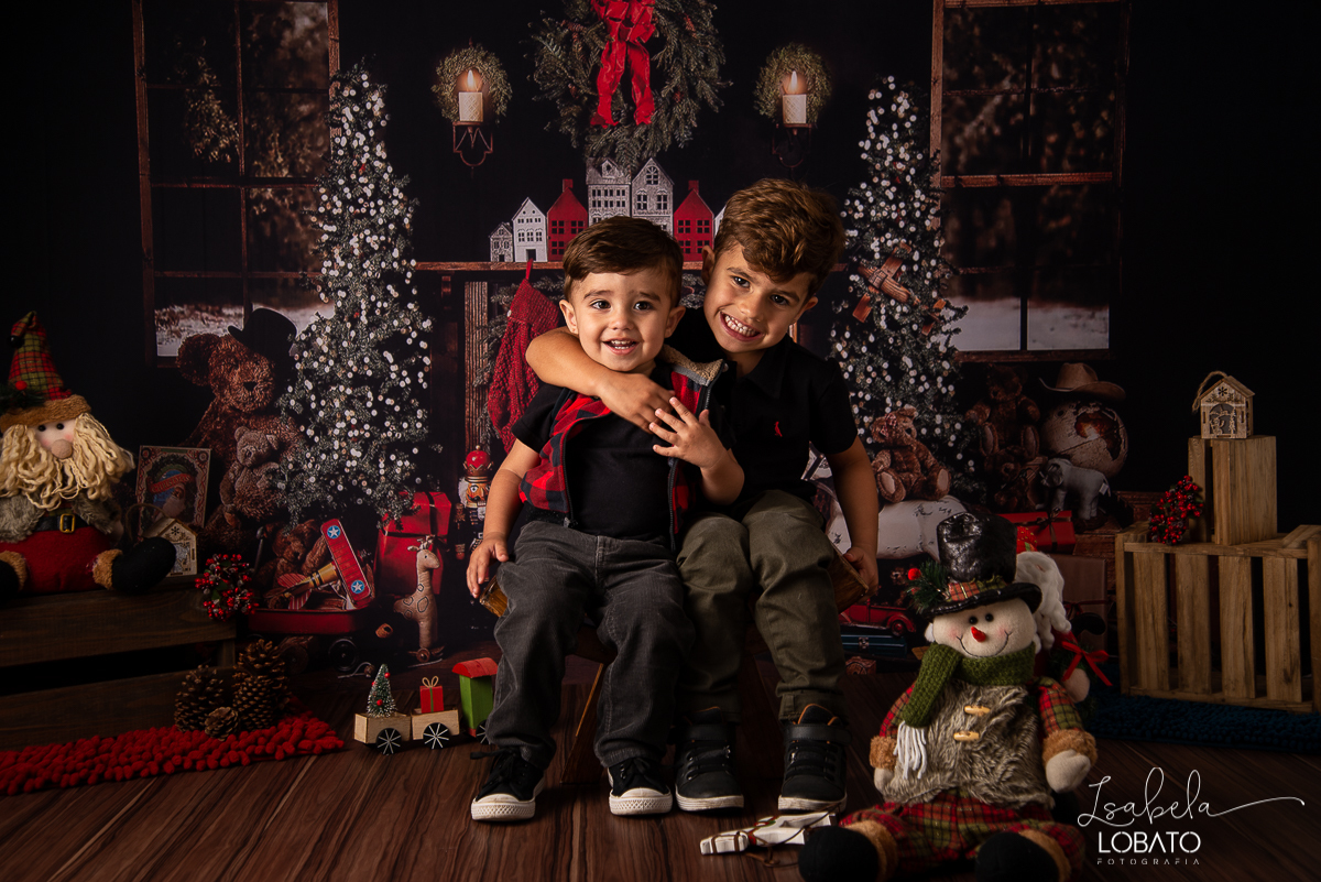 natal-2019-papai-noel-presente-de-natal-o-natal-vem-vindo-ceia-de-natal-neve-fotografia-de-natal-ensaio-fotografico-de-natal-fotografo-de-crianca-barbacena-mg-isabela-lobato-fotografia-melhores-fotografos-de-minas-gerais-estudio-fotografico-cenario-natal