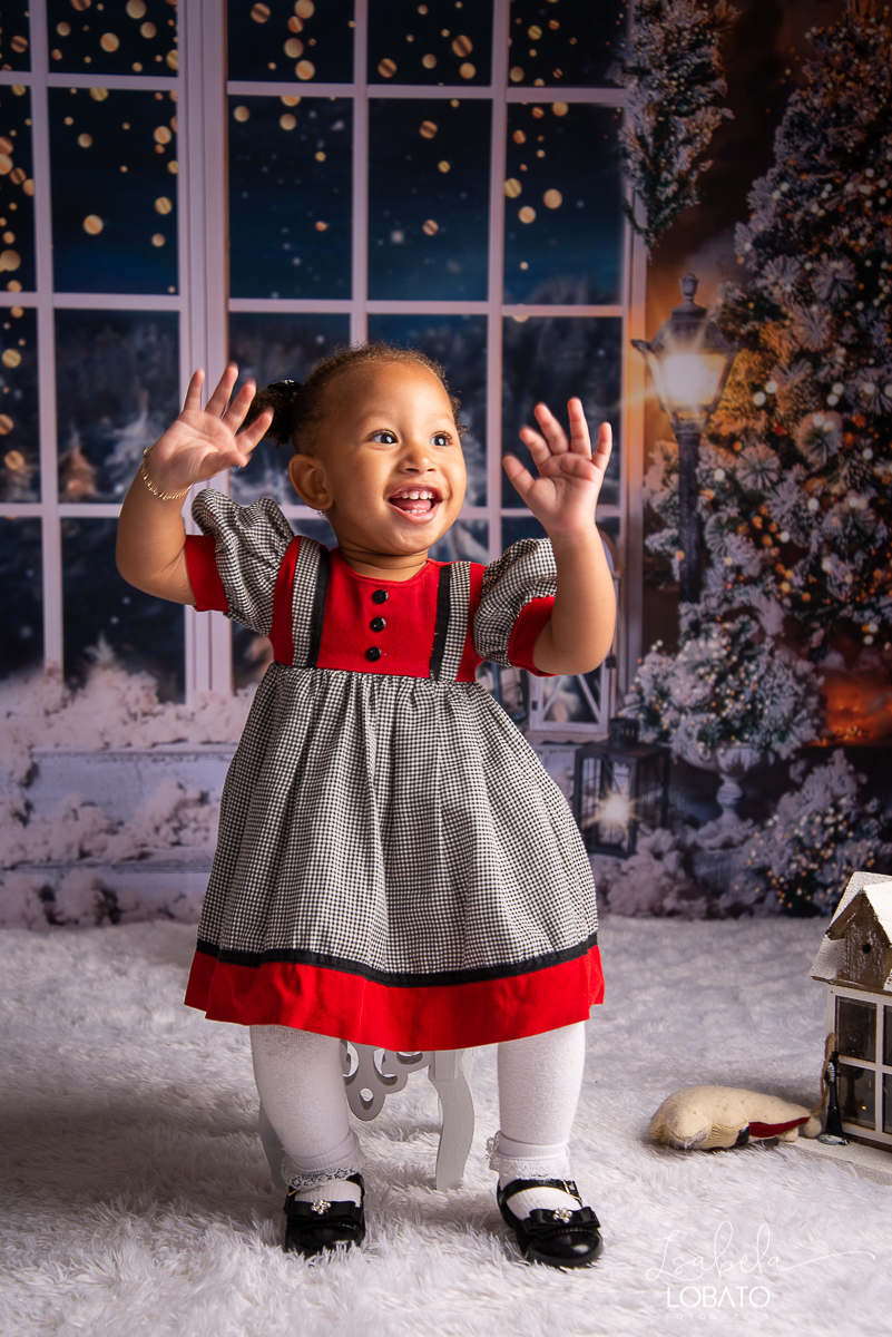 natal-2019-papai-noel-presente-de-natal-o-natal-vem-vindo-ceia-de-natal-neve-fotografia-de-natal-ensaio-fotografico-de-natal-fotografo-de-crianca-barbacena-mg-isabela-lobato-fotografia-melhores-fotografos-de-minas-gerais-estudio-fotografico-cenario-natal