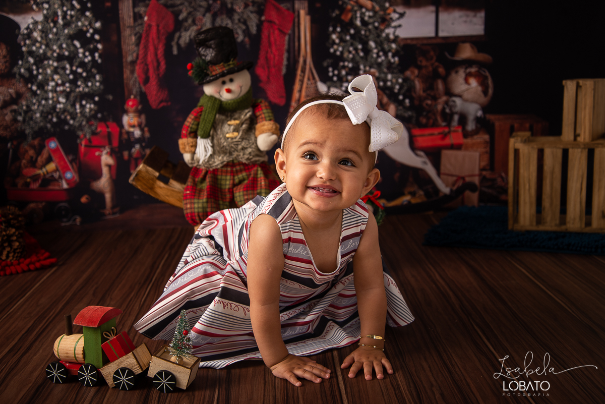 natal-2019-papai-noel-presente-de-natal-o-natal-vem-vindo-ceia-de-natal-neve-fotografia-de-natal-ensaio-fotografico-de-natal-fotografo-de-crianca-barbacena-mg-isabela-lobato-fotografia-melhores-fotografos-de-minas-gerais-estudio-fotografico-cenario-natal