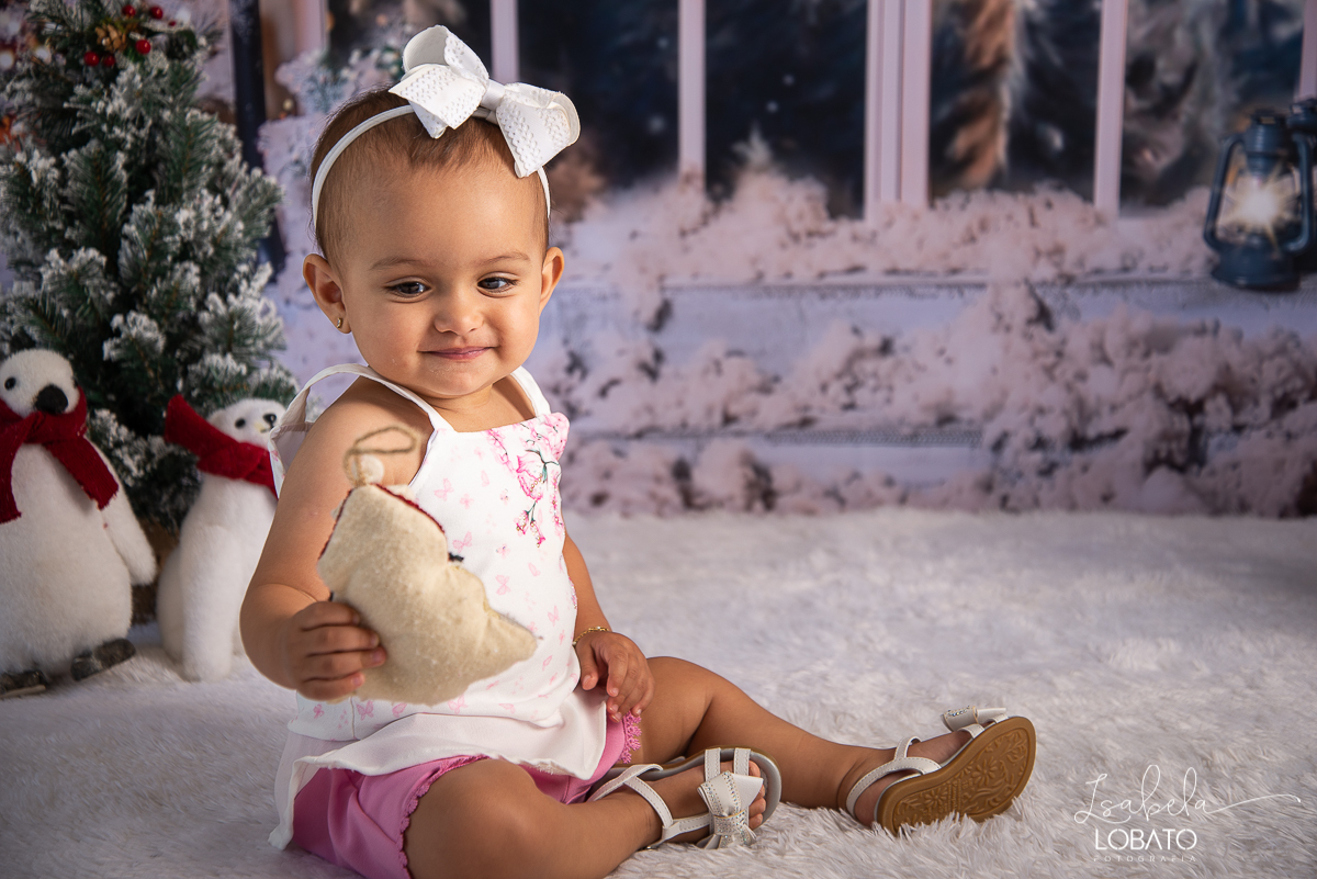 natal-2019-papai-noel-presente-de-natal-o-natal-vem-vindo-ceia-de-natal-neve-fotografia-de-natal-ensaio-fotografico-de-natal-fotografo-de-crianca-barbacena-mg-isabela-lobato-fotografia-melhores-fotografos-de-minas-gerais-estudio-fotografico-cenario-natal