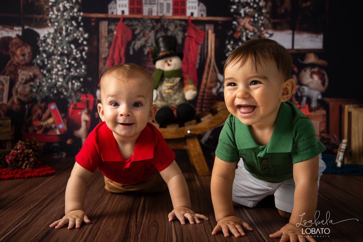 natal-2019-papai-noel-presente-de-natal-o-natal-vem-vindo-ceia-de-natal-neve-fotografia-de-natal-ensaio-fotografico-de-natal-fotografo-de-crianca-barbacena-mg-isabela-lobato-fotografia-melhores-fotografos-de-minas-gerais-estudio-fotografico-cenario-natal