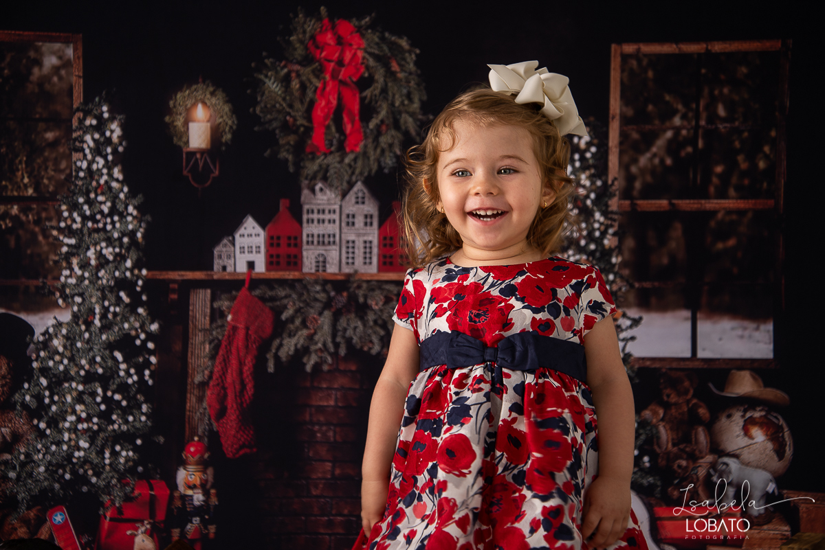 natal-2019-papai-noel-presente-de-natal-o-natal-vem-vindo-ceia-de-natal-neve-fotografia-de-natal-ensaio-fotografico-de-natal-fotografo-de-crianca-barbacena-mg-isabela-lobato-fotografia-melhores-fotografos-de-minas-gerais-estudio-fotografico-cenario-natal