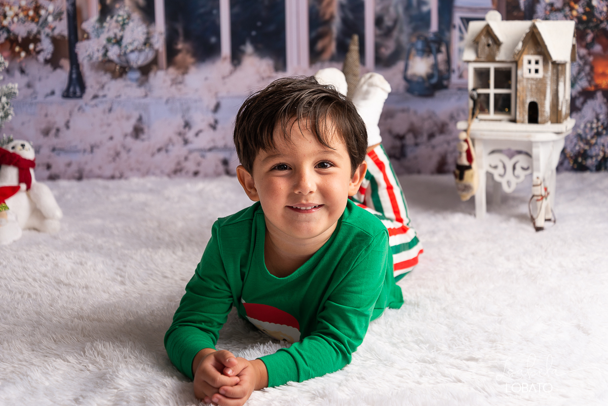 natal-2019-papai-noel-presente-de-natal-o-natal-vem-vindo-ceia-de-natal-neve-fotografia-de-natal-ensaio-fotografico-de-natal-fotografo-de-crianca-barbacena-mg-isabela-lobato-fotografia-melhores-fotografos-de-minas-gerais-estudio-fotografico-cenario-natal