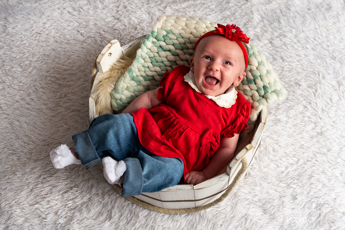 natal-2019-papai-noel-presente-de-natal-o-natal-vem-vindo-ceia-de-natal-neve-fotografia-de-natal-ensaio-fotografico-de-natal-fotografo-de-crianca-barbacena-mg-isabela-lobato-fotografia-melhores-fotografos-de-minas-gerais-estudio-fotografico-cenario-natal