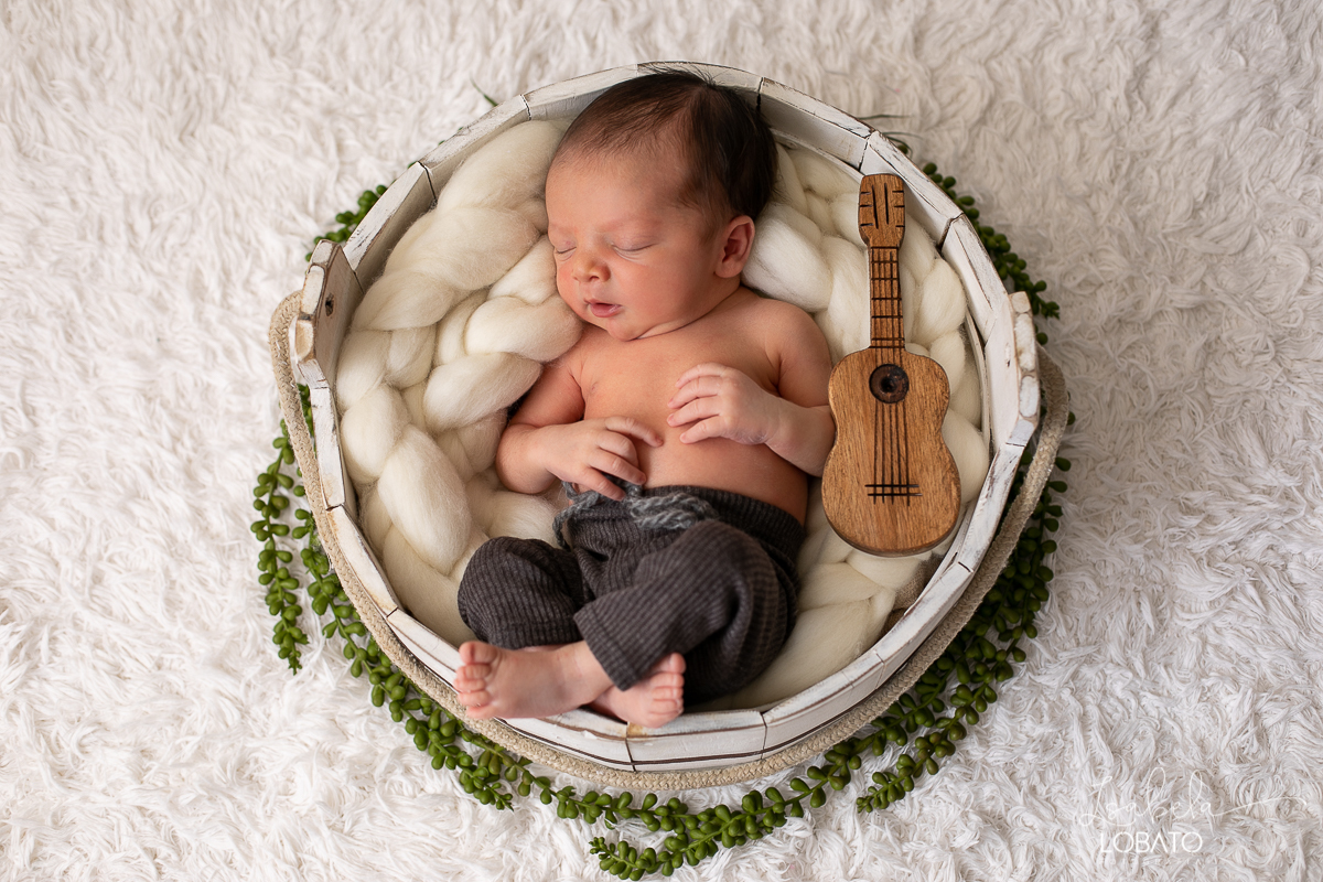 ensaio-newborn-fotografia-newborn-bebe-recem-nascido-bebe-de-6-dias-newborn-mundo-azul-belo-horizonte-fotografia-de-bebes-fotografos-em-barbacena-isabela-lobato-fotografia-melhores-fotografos-de-minas-gerais-fotografa-infantil-fotografa-de-bebes-barbacena