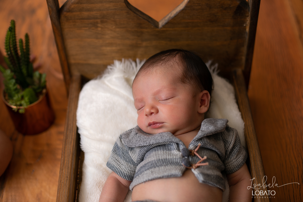 ensaio-newborn-fotografia-newborn-bebe-recem-nascido-bebe-de-6-dias-newborn-mundo-azul-belo-horizonte-fotografia-de-bebes-fotografos-em-barbacena-isabela-lobato-fotografia-melhores-fotografos-de-minas-gerais-fotografa-infantil-fotografa-de-bebes-barbacena