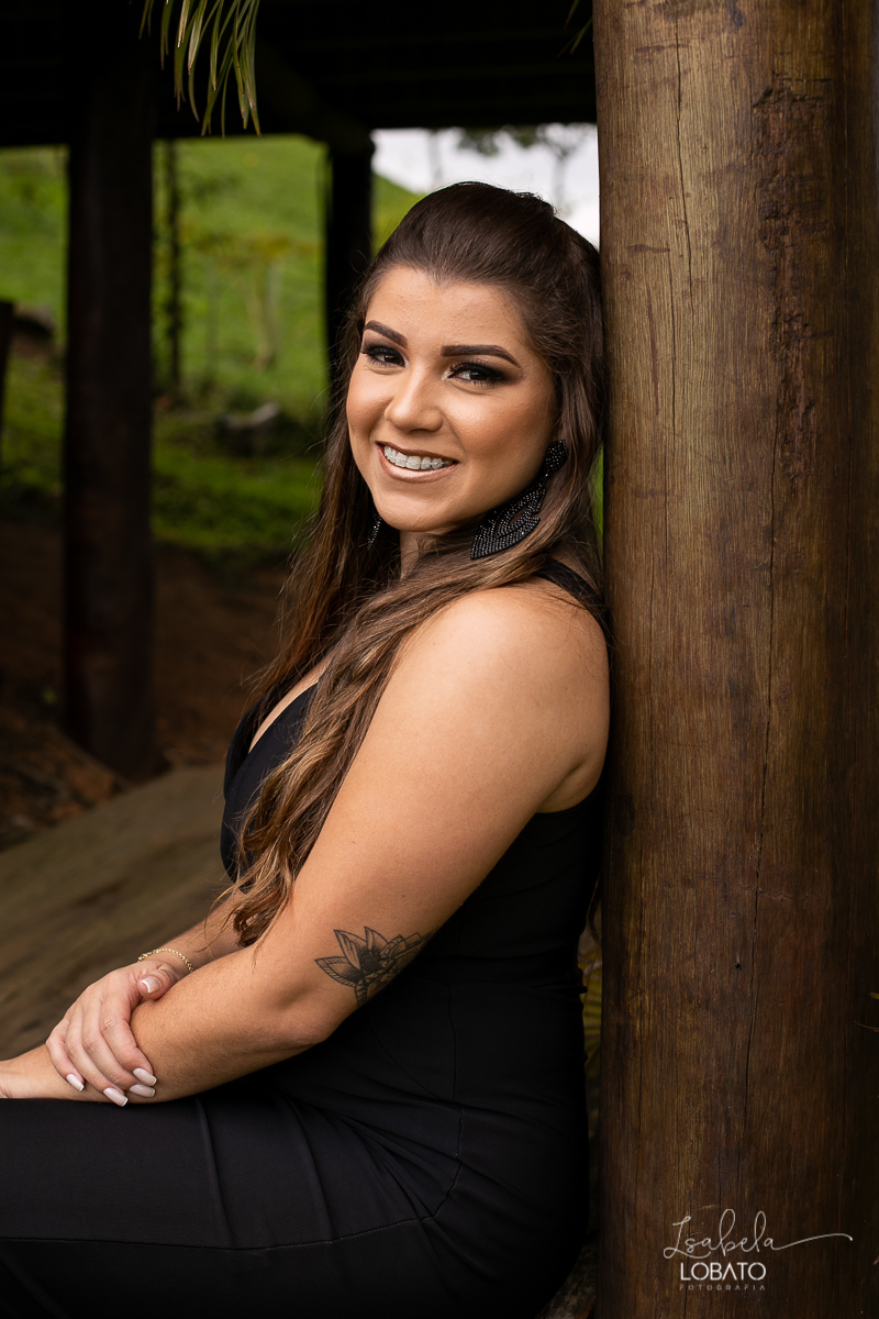 ensaio-fotografico-feminino-ensaio-externo-formatura-curso-de-hotelaria-hotel-em-barbacena-hotel-grogoto-hotel-escola-senac-barbacena-formatura-beca-fotografo-em-barbacena-isabela-lobato-fotografia-estudio-fotografico-em-barbacena-ensaio-feminino