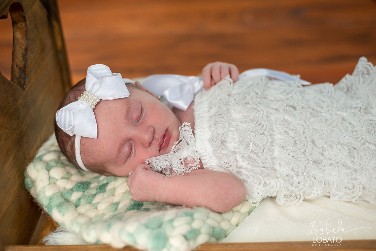 newborn-ensaio-fotografico-de-recem-nascido-ensaio-newborn-fotos-de-bebe-book-fotografico-de-bebe-album-de -fotos-fotografa-de-crianca-em-barbacena-melhores-fotografos-de-barbacena-estudio-fotografico-em-barbacena-estudio-isabela-lobato-fotografia