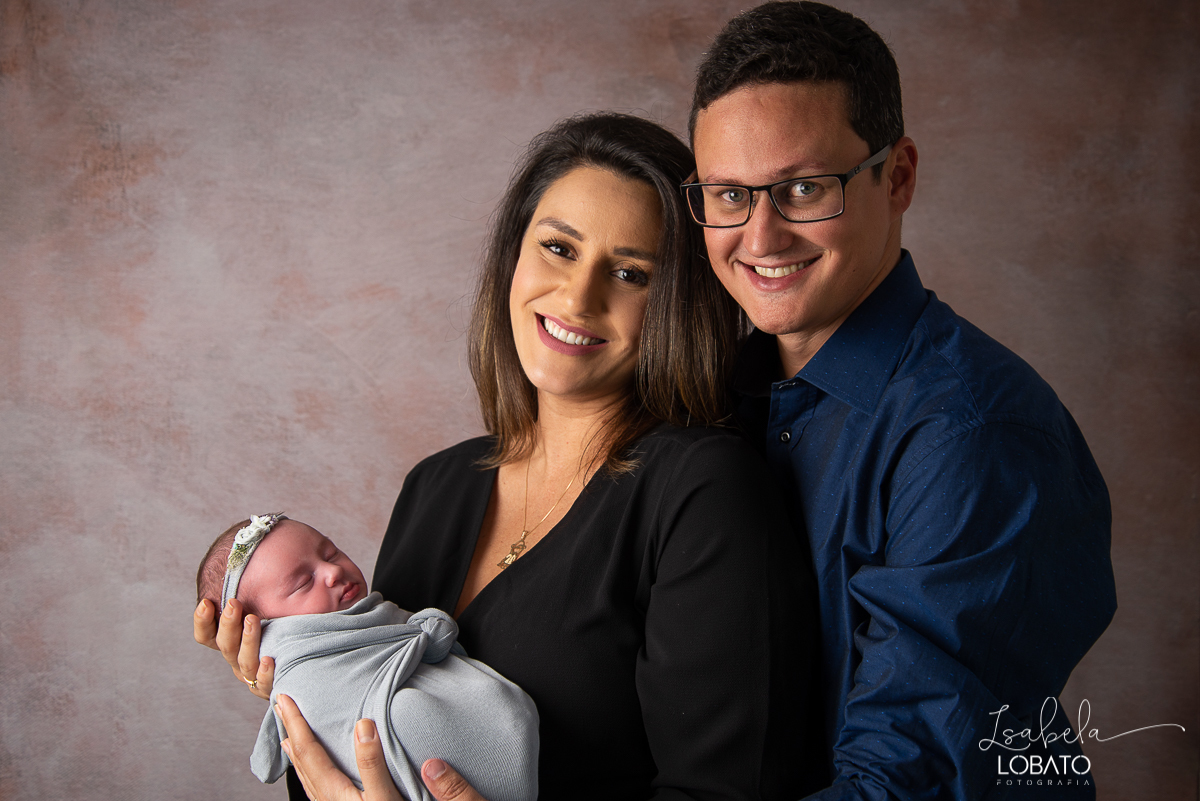 newborn-ensaio-fotografico-de-recem-nascido-ensaio-newborn-fotos-de-bebe-book-fotografico-de-bebe-album-de -fotos-fotografa-de-crianca-em-barbacena-melhores-fotografos-de-barbacena-estudio-fotografico-em-barbacena-estudio-isabela-lobato-fotografia