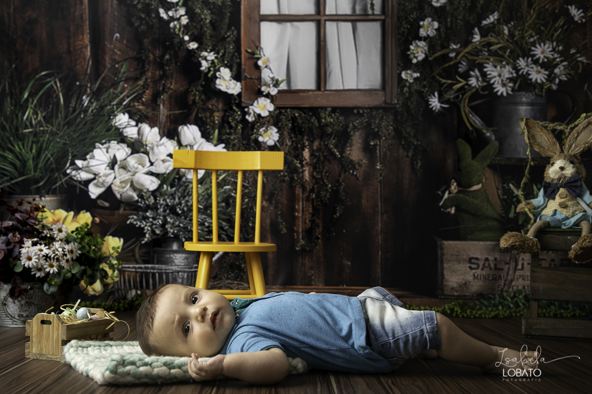 pascoa-2020-sessao-fotografica-de-pascoa-mini-sessao-fotografica-de-pascoa-2020-coelhinho-da-pascoa-o-que-trazes-para-mim-ovos-de-pascoa--fotografia-infantil-em-barbacena-estudio-fotografico-em-barbacena-isabela-lobato-fotografia-foto-de-crianca-pascoa-bq