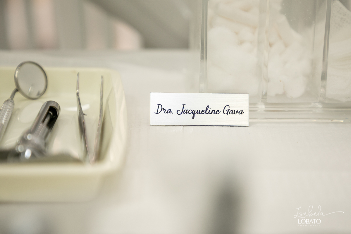 foto-publicidade-foto-de-dentista-foto-publicitaria-jacqueline-gava-odontologia-dentistas-em-barbacena-implantodontia-ozonioterapia-cirurgiao-dentista-implantes-de-dentes-consultorio-odontologico-fotografo-publicitario-foto-profissional-isabela-lobato-bq