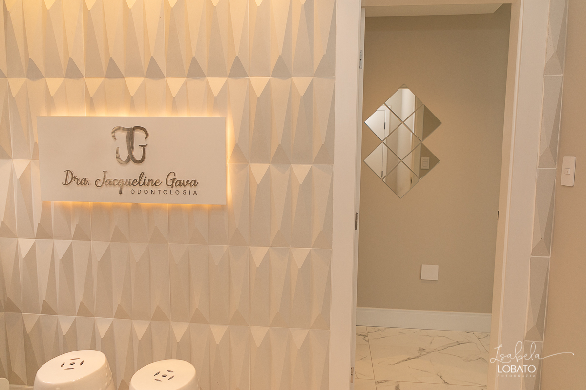 foto-publicidade-foto-de-dentista-foto-publicitaria-jacqueline-gava-odontologia-dentistas-em-barbacena-implantodontia-ozonioterapia-cirurgiao-dentista-implantes-de-dentes-consultorio-odontologico-fotografo-publicitario-foto-profissional-isabela-lobato-bq